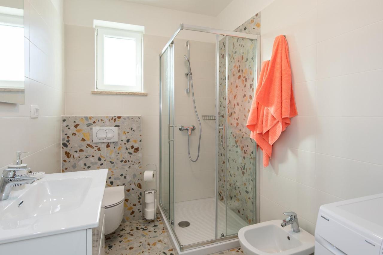Apartman Ivona Na 1. Katu Малинска Екстериор снимка