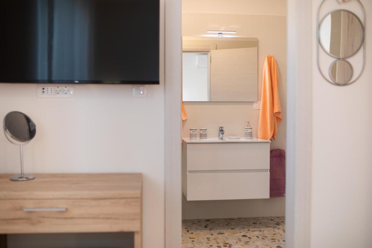 Apartman Ivona Na 1. Katu Малинска Екстериор снимка